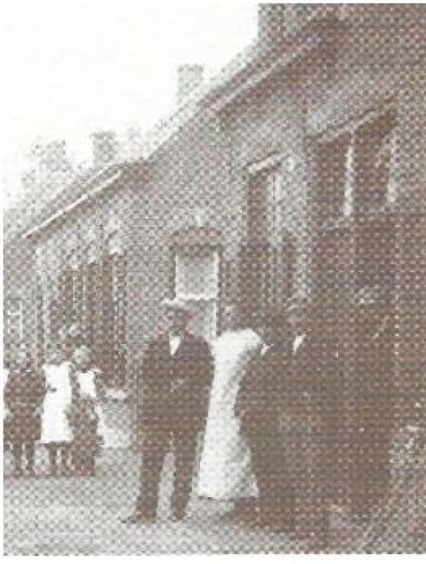 H10 - Dorpsstraat nr. 2 (Fons Warrens)